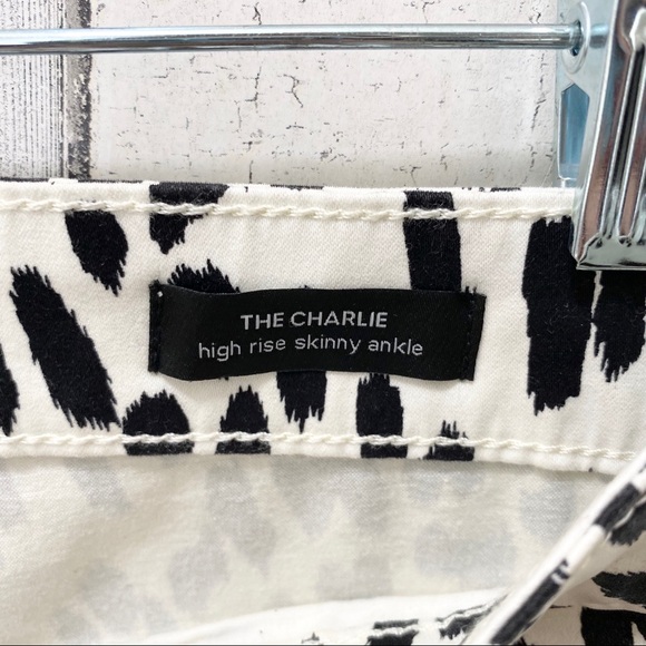 Joe’s Charlie High Rise Skinny Ankle Cheetah Jean - Picture 4 of 10
